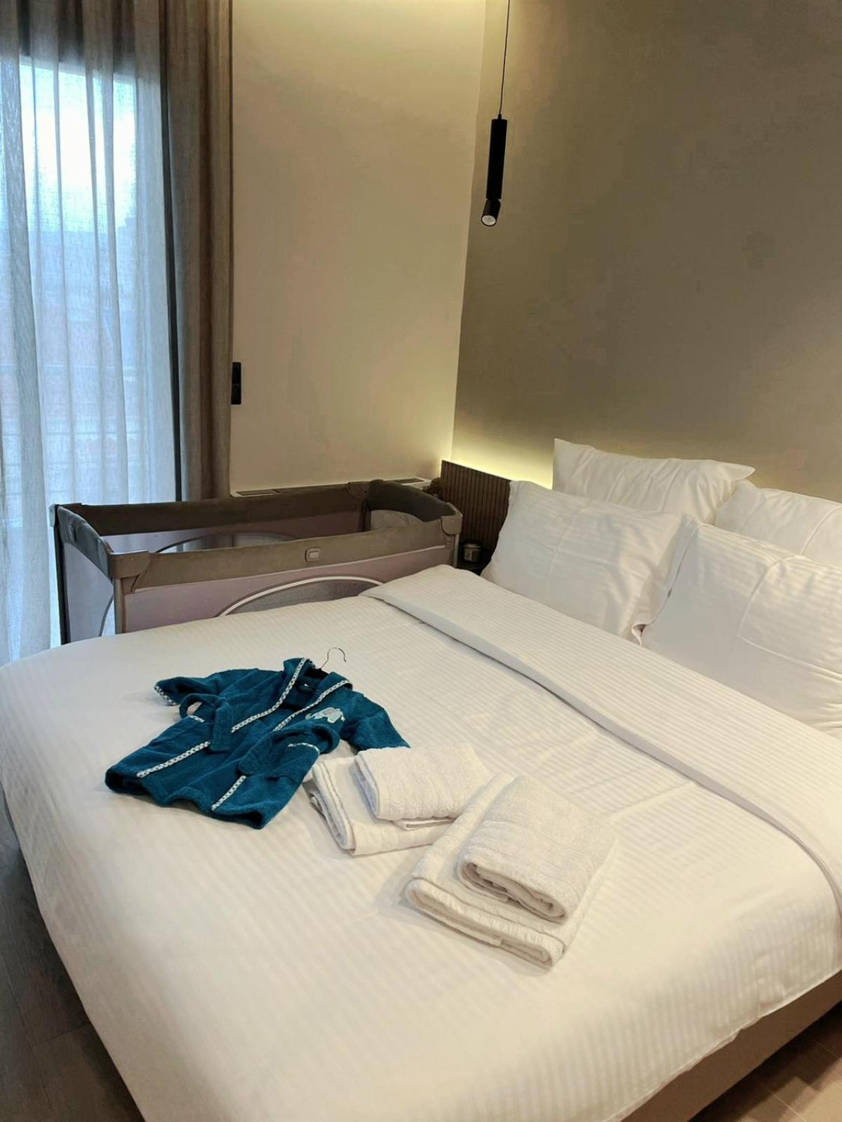 8 Blocks Apartments Alexandroupolis Buitenkant foto