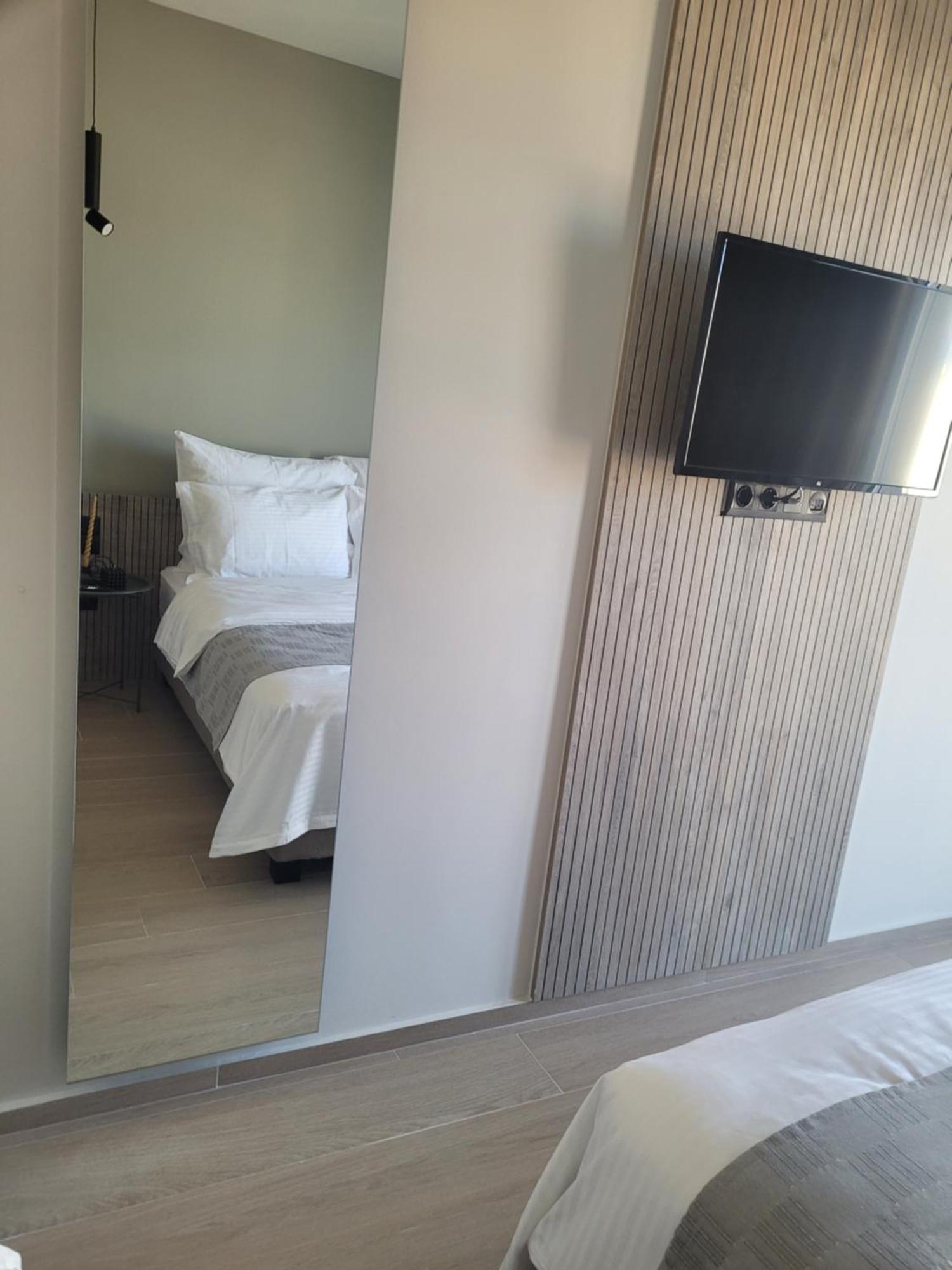 8 Blocks Apartments Alexandroupolis Buitenkant foto