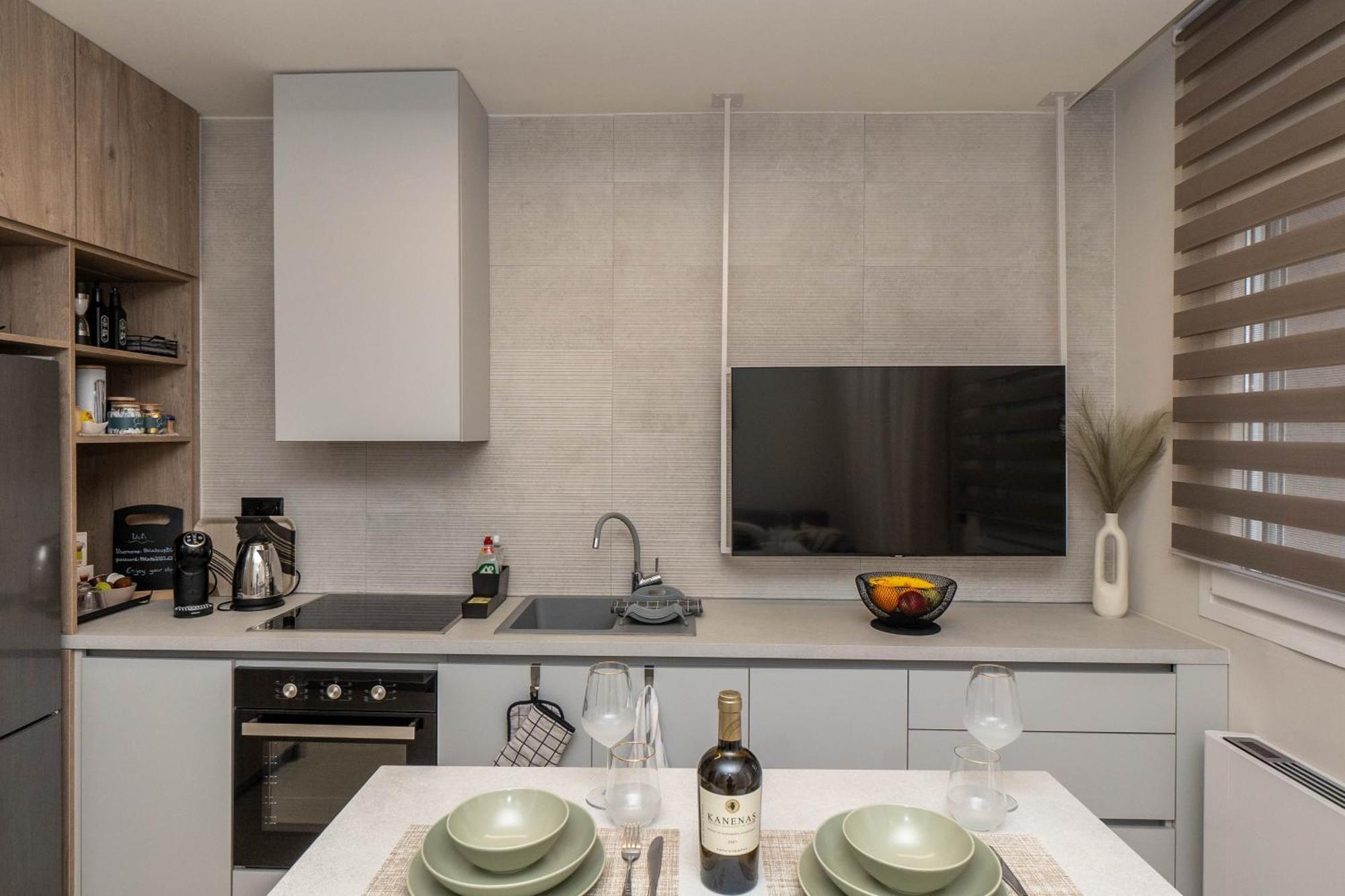 8 Blocks Apartments Alexandroupolis Buitenkant foto