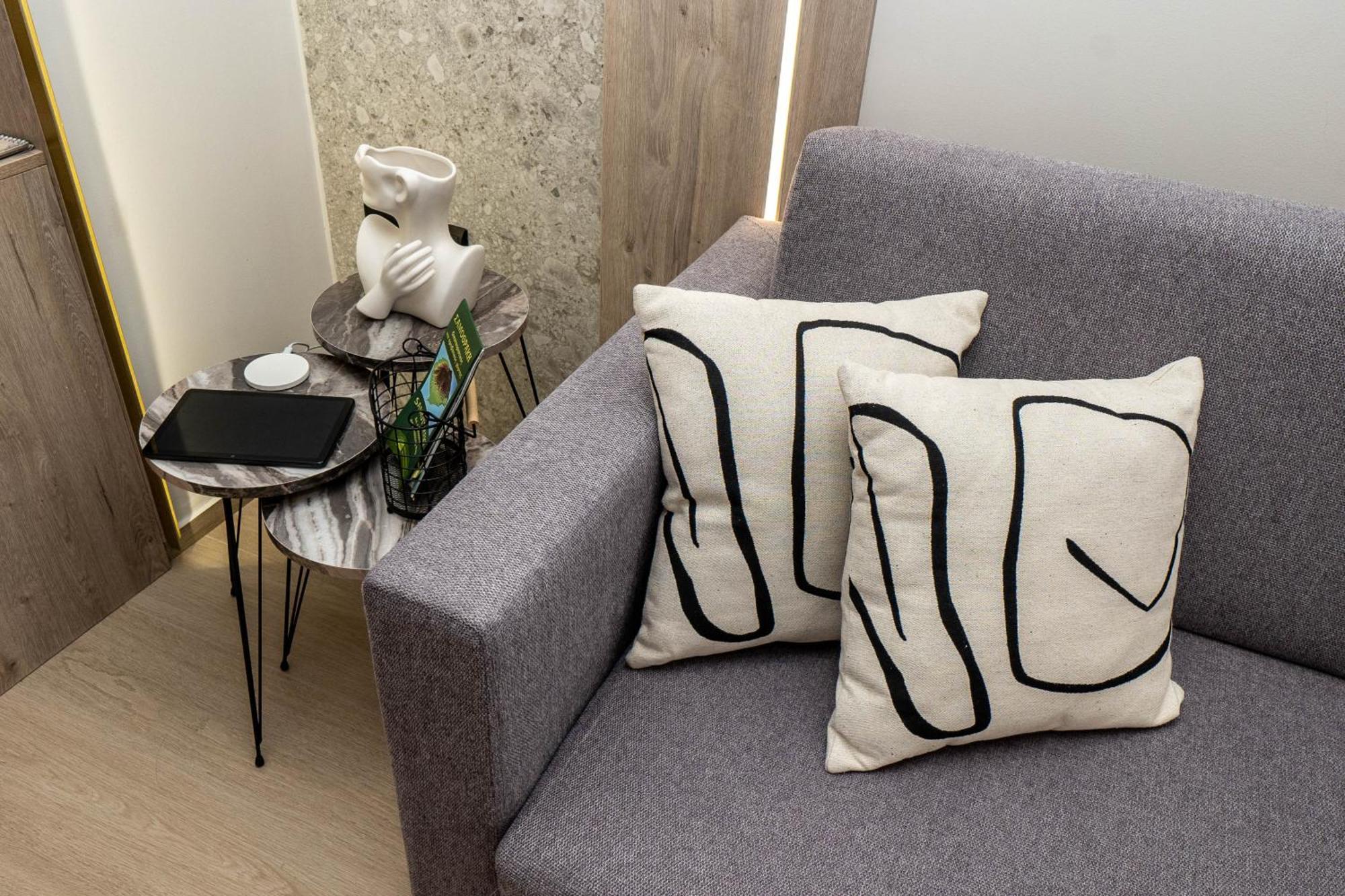 8 Blocks Apartments Alexandroupolis Buitenkant foto
